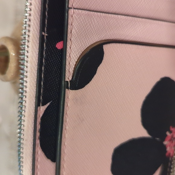 *Kate Spade Cameron Card Wallet with Key Ring - Picture 6 of 6